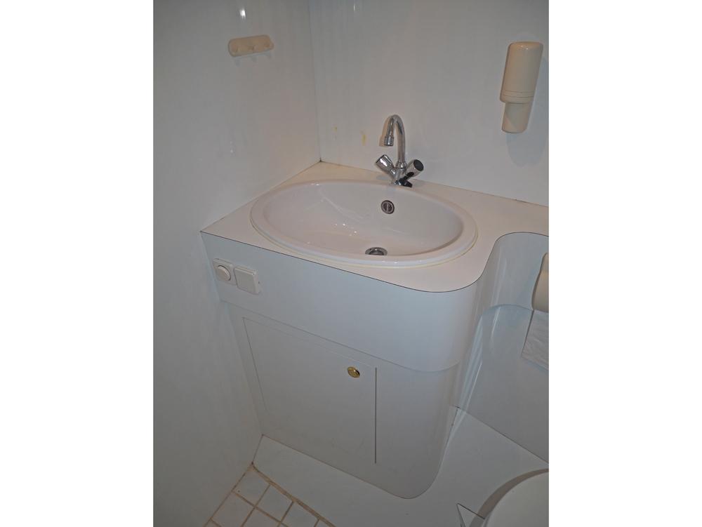 Fore ship, Accommodation